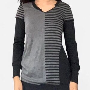 Vintage La pargay sweater gray and black striped sweater